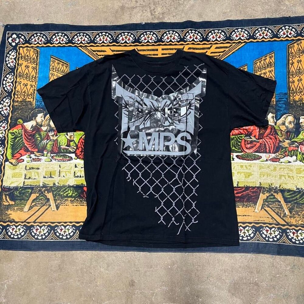 Black tapout Elephant jail chain shirt barbed wire tshirt Size XL affliction y2k